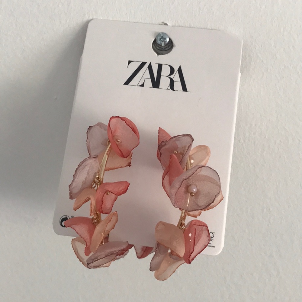 Zara floral/gold hoop earrings